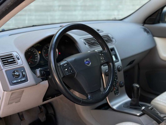 Volvo V50 2.4 Summum 140pk 2005 (Origineel-NL), 48-RK-GR
