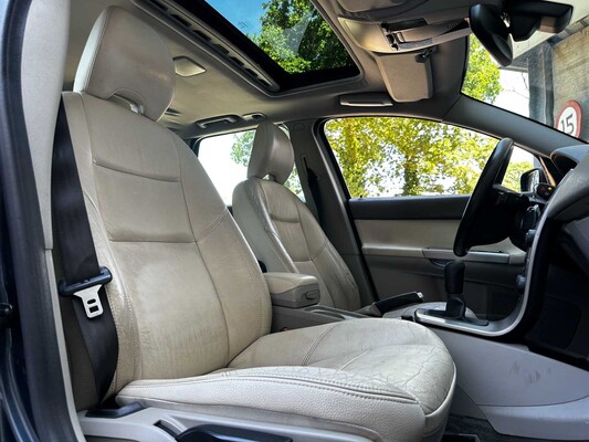 Volvo V50 2.4 Summum 140pk 2005 (Origineel-NL), 48-RK-GR