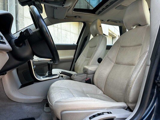 Volvo V50 2.4 Summum 140pk 2005 (Origineel-NL), 48-RK-GR