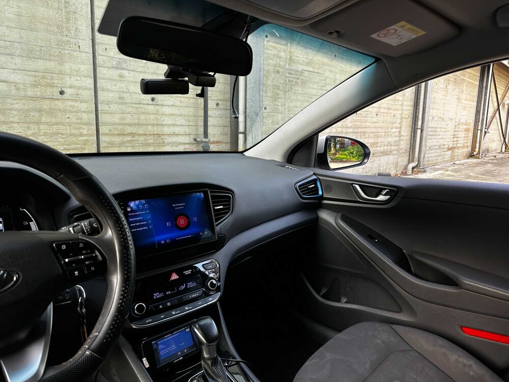 Hyundai IONIQ 1.6 GDi i-Motion 141pk 2018 (Origineel-NL), RF-975-B