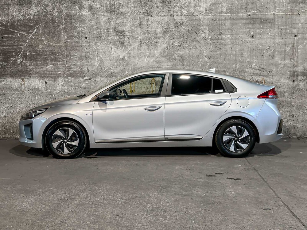 Hyundai IONIQ 1.6 GDi i-Motion 141pk 2018 (Origineel-NL), RF-975-B