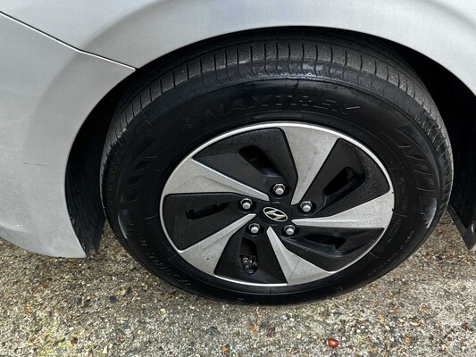 Hyundai IONIQ 1.6 GDi i-Motion 141pk 2018 (Origineel-NL), RF-975-B