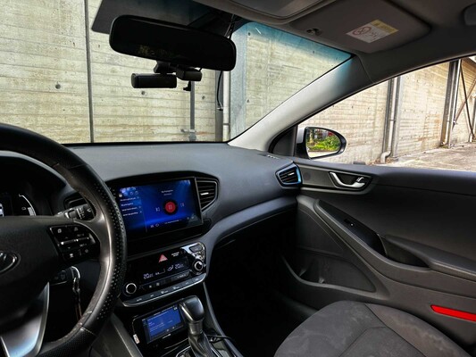 Hyundai IONIQ 1.6 GDi i-Motion 141pk 2018 (Origineel-NL), RF-975-B