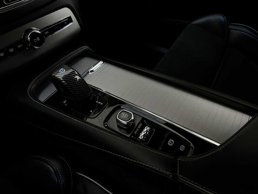 Volvo XC90 2.0 B5 AWD Inscription 235pk 2020 (Origineel-NL) 7-persoons, H-655-HP
