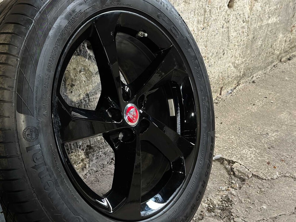 Jaguar Wielen set 