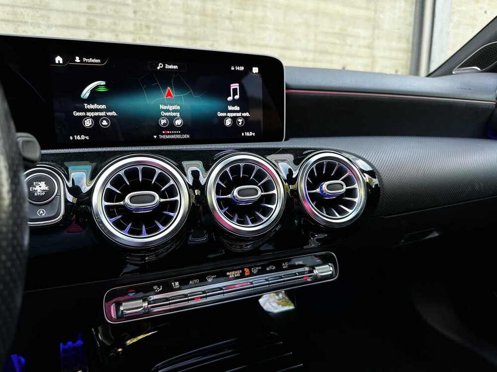 Mercedes-Benz A200 Launch Edition Premium Plus 163pk 2019 (Origineel-NL) A-klasse, ZV-617-L