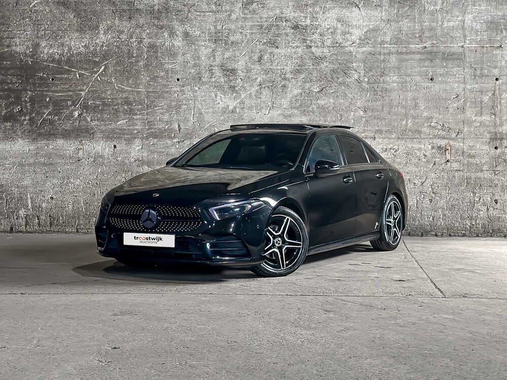 Mercedes-Benz A200 Launch Edition Premium Plus 163pk 2019 (Origineel-NL) A-klasse, ZV-617-L