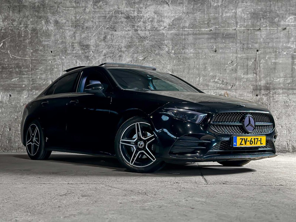 Mercedes-Benz A200 Launch Edition Premium Plus 163pk 2019 (Origineel-NL) A-klasse, ZV-617-L