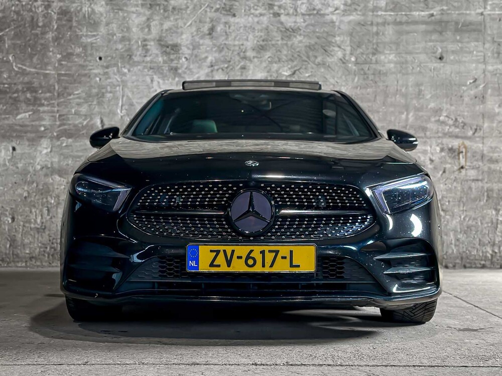 Mercedes-Benz A200 Launch Edition Premium Plus 163pk 2019 (Origineel-NL) A-klasse, ZV-617-L