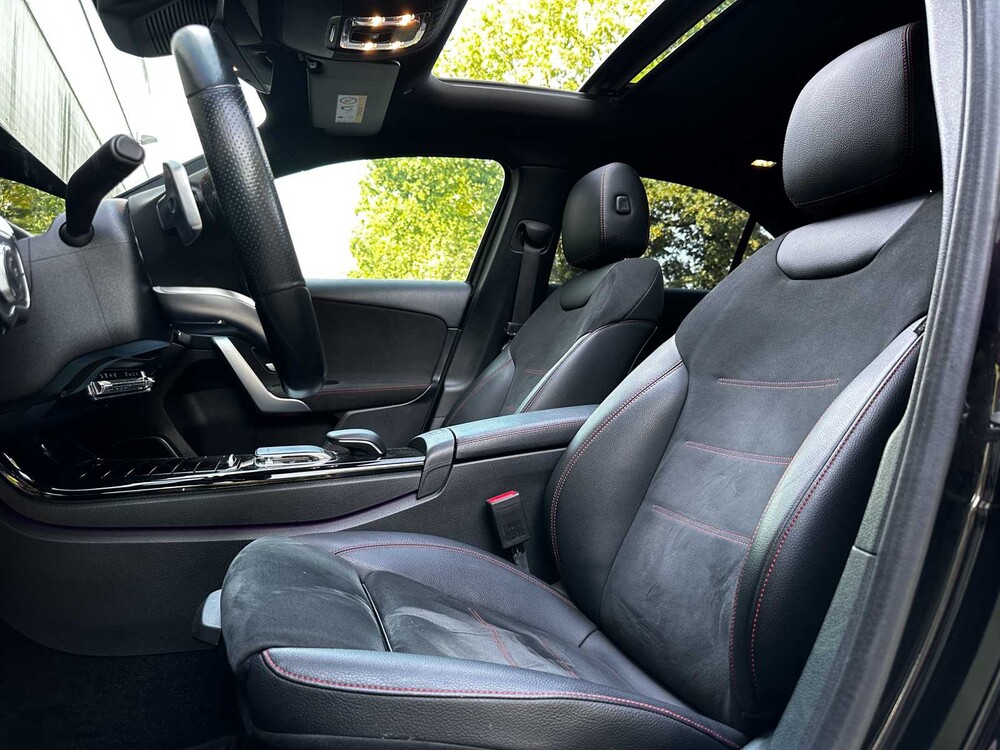 Mercedes-Benz A200 Launch Edition Premium Plus 163pk 2019 (Origineel-NL) A-klasse, ZV-617-L