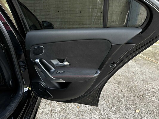 Mercedes-Benz A200 Launch Edition Premium Plus 163pk 2019 (Origineel-NL) A-klasse, ZV-617-L