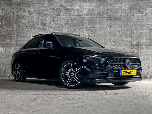 Mercedes-Benz A200 Launch Edition Premium Plus 163pk 2019 (Origineel-NL) A-klasse, ZV-617-L
