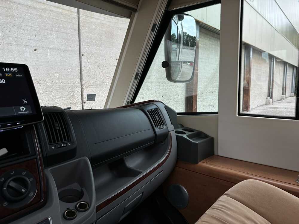 Carthago Chic C-Line I 4.2F 136pk 2011, KLK-90-S