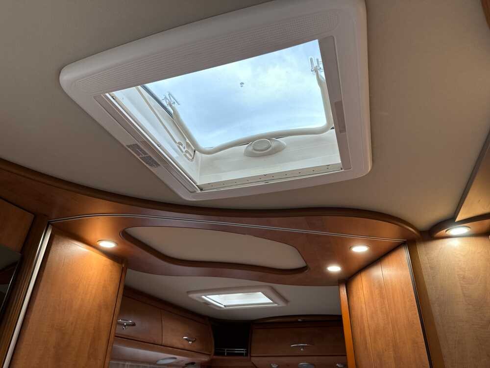 Carthago Chic C-Line I 4.2F 136pk 2011, KLK-90-S