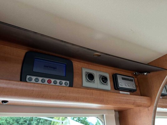 Carthago Chic C-Line I 4.2F 136pk 2011, KLK-90-S