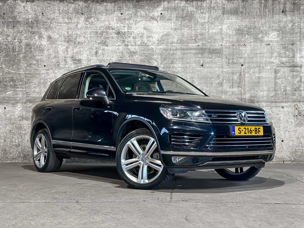 Volkswagen Touareg 4.2 V8 TDI 340pk 2015, S-216-BF