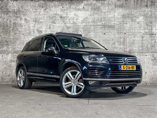 Volkswagen Touareg 4.2 V8 TDI 340pk 2015, S-216-BF