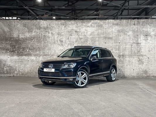 Volkswagen Touareg 4.2 V8 TDI 340pk 2015, S-216-BF