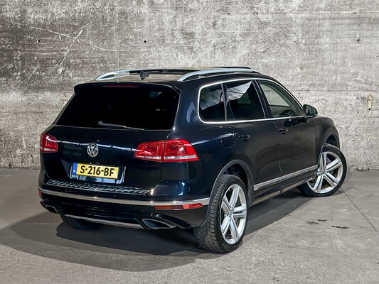 Volkswagen Touareg 4.2 V8 TDI 340pk 2015, S-216-BF