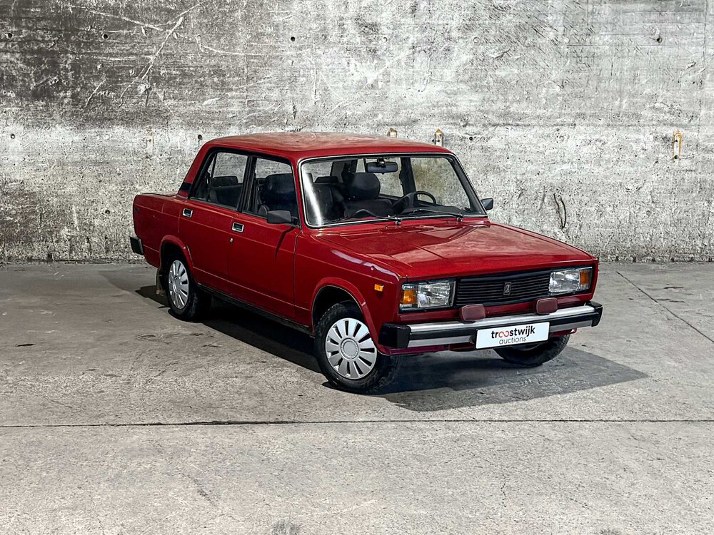 Lada 2105 69pk 1989
