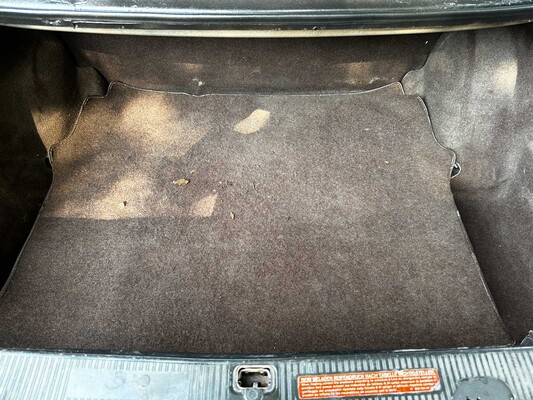 Mercedes-Benz SE W126 107pk 1982, X-916-HG