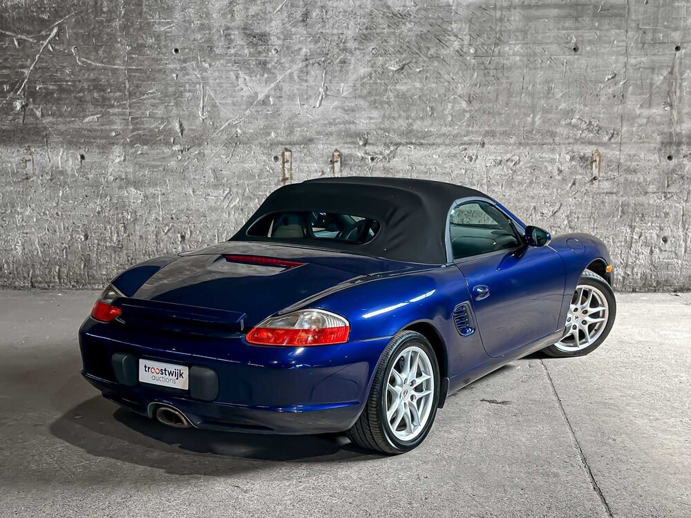Porsche Boxster 2.7 220pk 2004