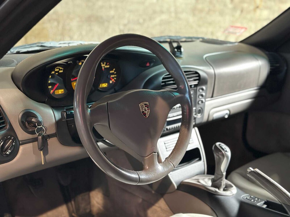 Porsche Boxster 2.7 220pk 2004