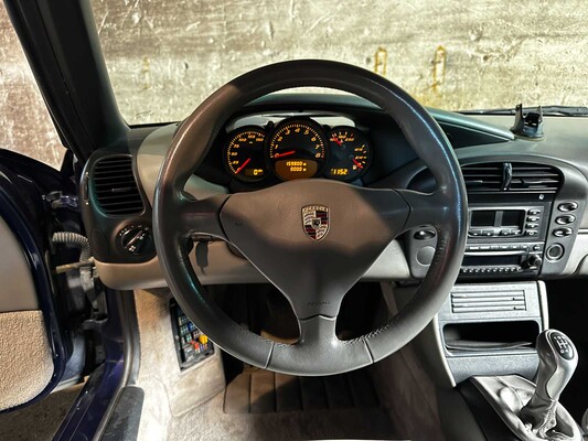 Porsche Boxster 2.7 220pk 2004