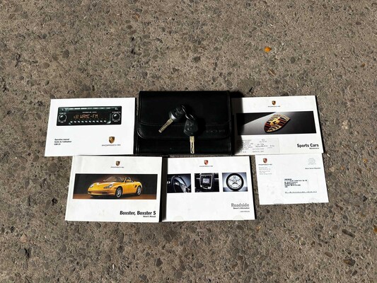 Porsche Boxster 2.7 220pk 2004