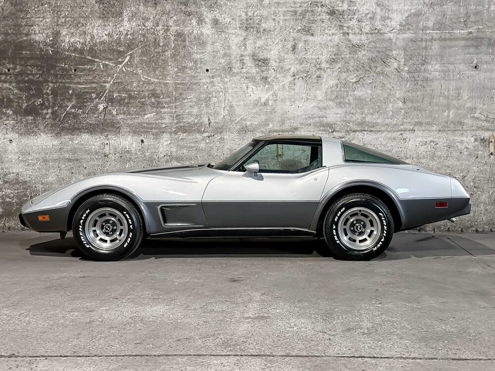 Chevrolet Corvette 5.7 V8 Convertible Two-Tone L-82 ANNIVERSARY EDITION 1 YZ 87 194pk 1978, 15-XXL-9