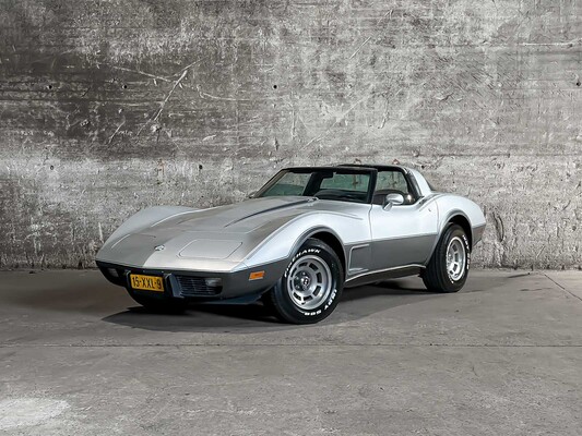 Chevrolet Corvette 5.7 V8 Convertible Two-Tone L-82 ANNIVERSARY EDITION 1 YZ 87 194hp 1978, 15-XXL-9