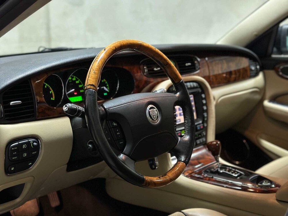 Jaguar XJ 2.7D V6 BITURBO LWB 207pk 2008, JBH-69-L