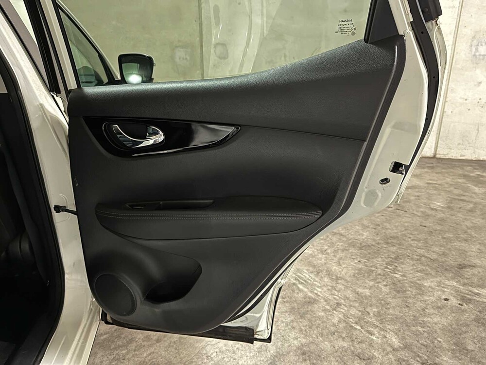 Nissan Qashqai 1.2 Tekna 114pk 2015 (Origineel-NL), GB-685-X