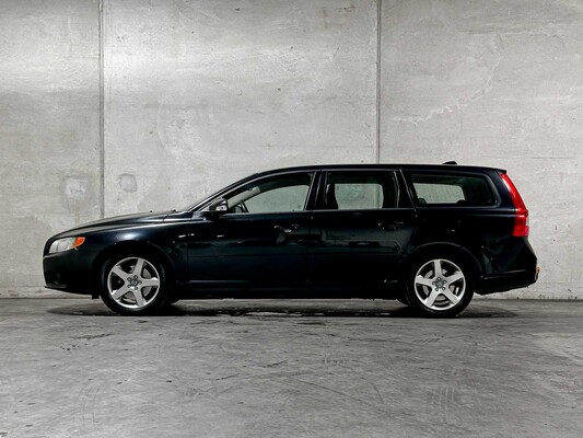 Volvo V70 2.4 D5 Momentum 185pk 2008 (Origineel-NL), 23-HHF-4