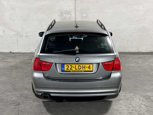 BMW 318i Touring Business Line 3-serie (Origineel-NL), 22-LDH-4