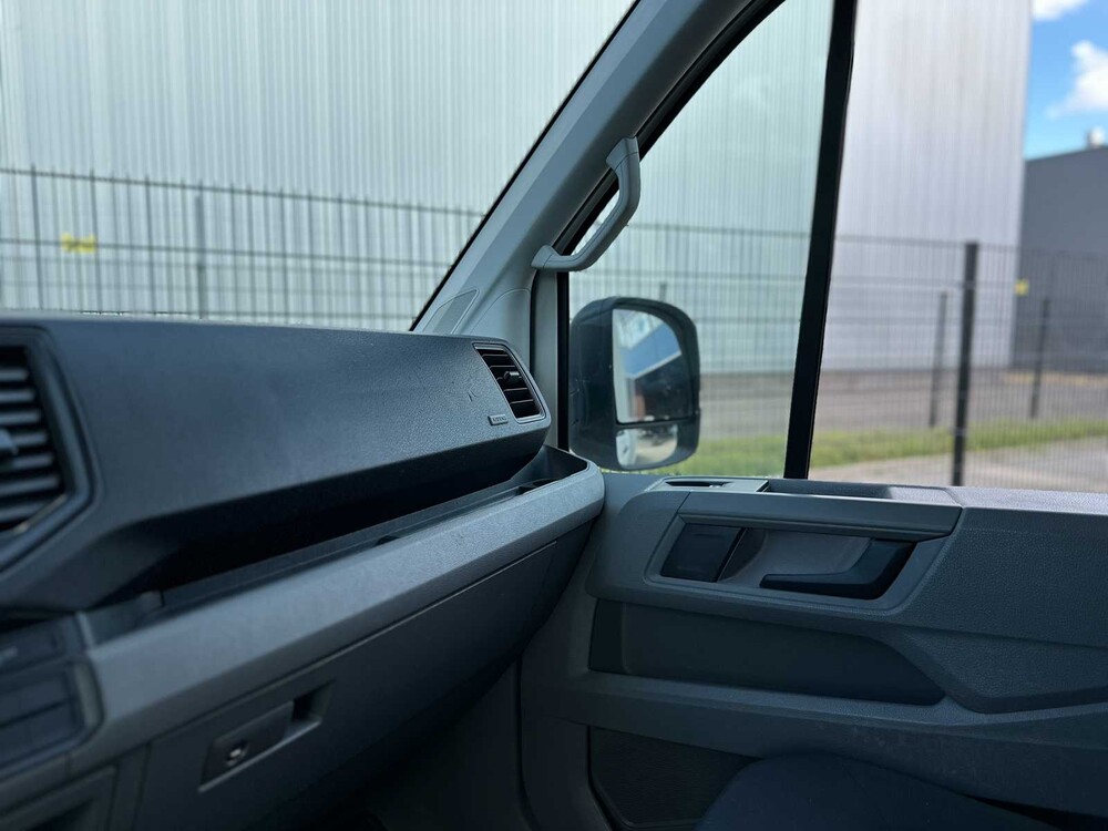 Volkswagen Crafter 35 2.0 TDI L4H3 102pk 2020 (Origineel-NL) 3-persoons, VGS-74-Z
