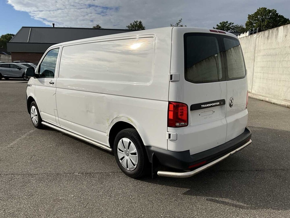 Volkswagen Transporter 2.0 TDI L2H1 XL 150pk 3-Persoons 2023 V-03-RHJ (33.170km)