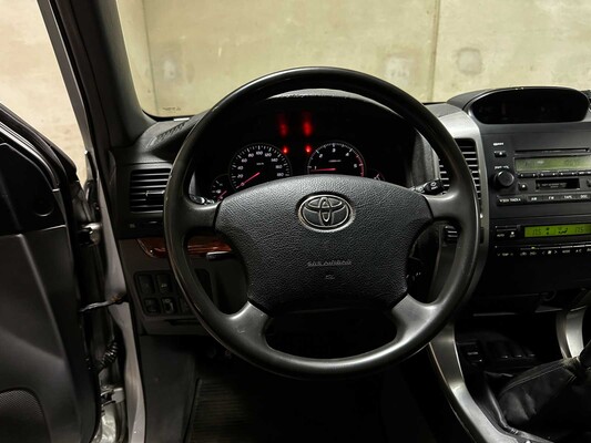 Toyota Land Cruiser 3.0 D-4D VX HR Blind Van 4x4 163pk 2004 (Origineel-NL), 53-BL-TK