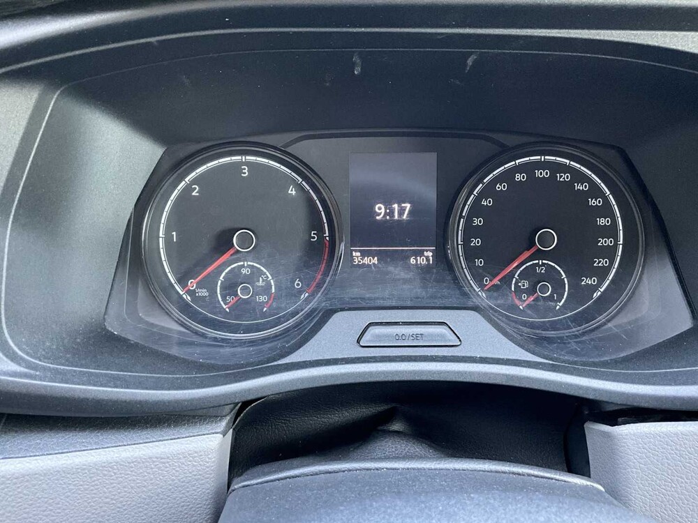 Volkswagen Transporter 2.0 TDI L2H1 XL 150pk 3-Persoons 2023 V-03-RHD (35.404km)