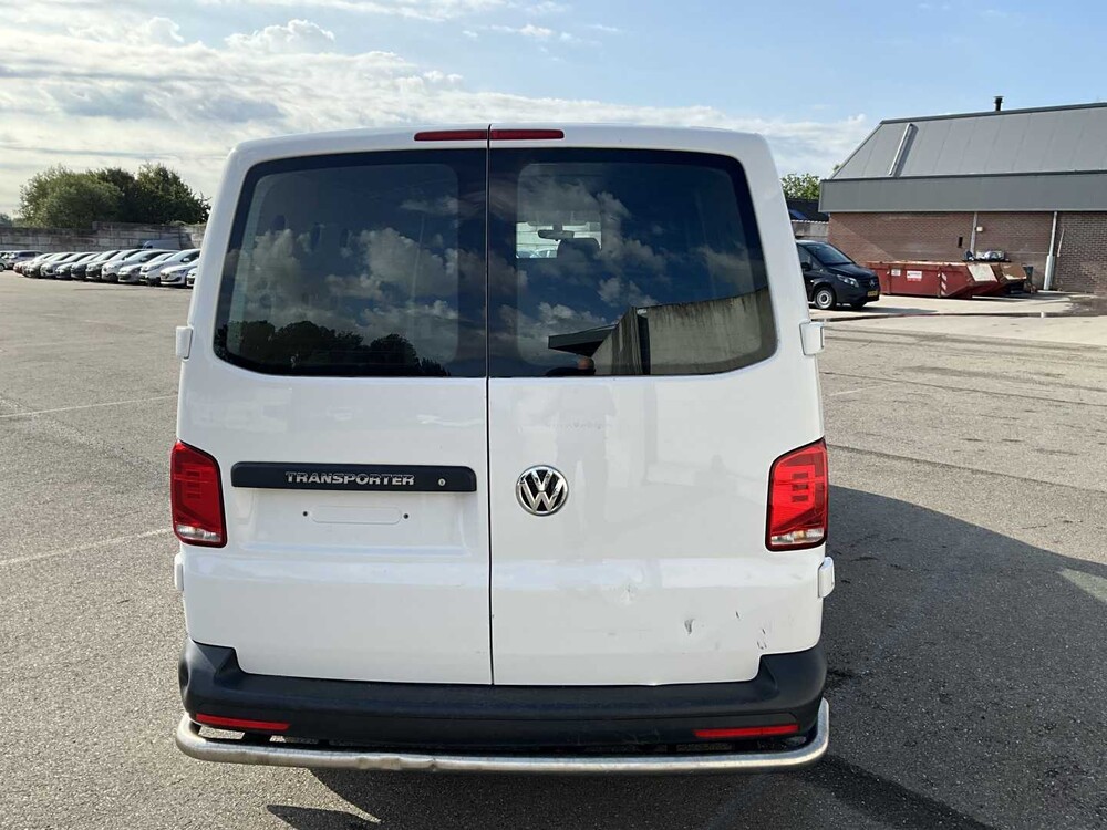 Volkswagen Transporter 2.0 TDI L2H1 XL 150pk 3-Persoons 2023 V-03-RHD (35.404km)