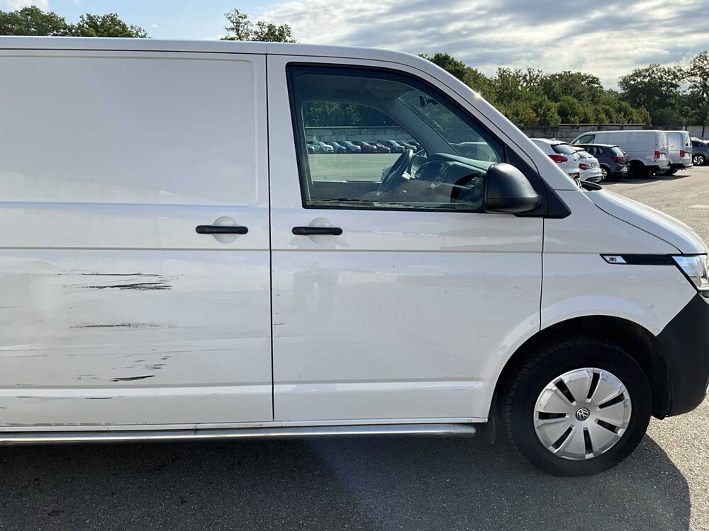 Volkswagen Transporter 2.0 TDI L2H1 XL 150pk 3-Persoons 2023 V-03-RHD (35.404km)