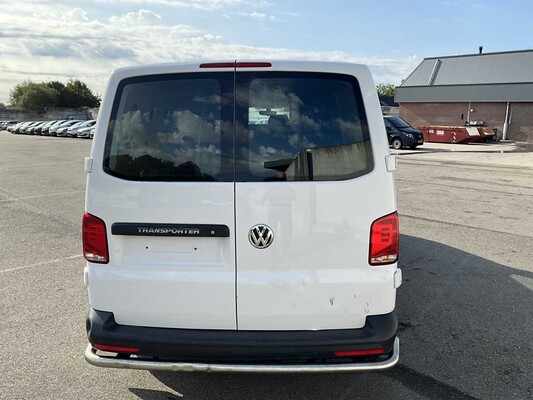 Volkswagen Transporter 2.0 TDI L2H1 XL 150pk 3-Persoons 2023 V-03-RHD (35.404km)