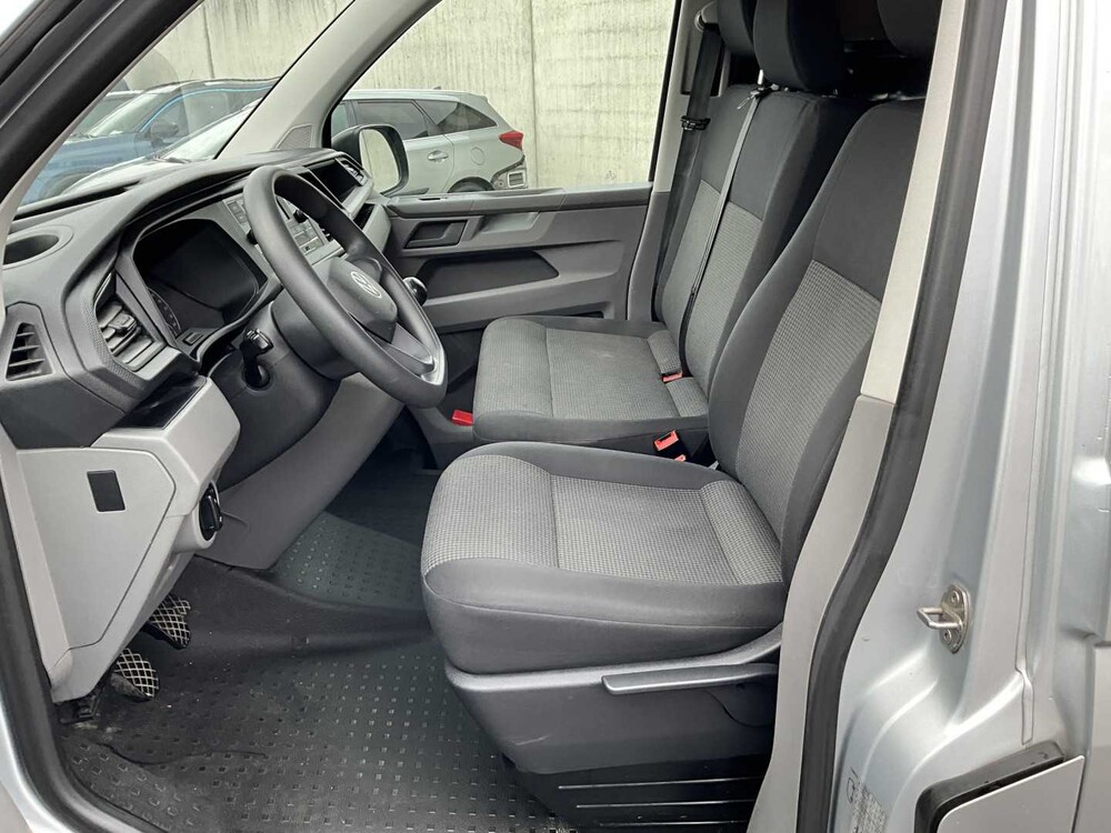 Volkswagen Transporter 2.0 TDI L2H1 XL 150pk 3-Persoons 2023 V-05-RGN (35.548km)