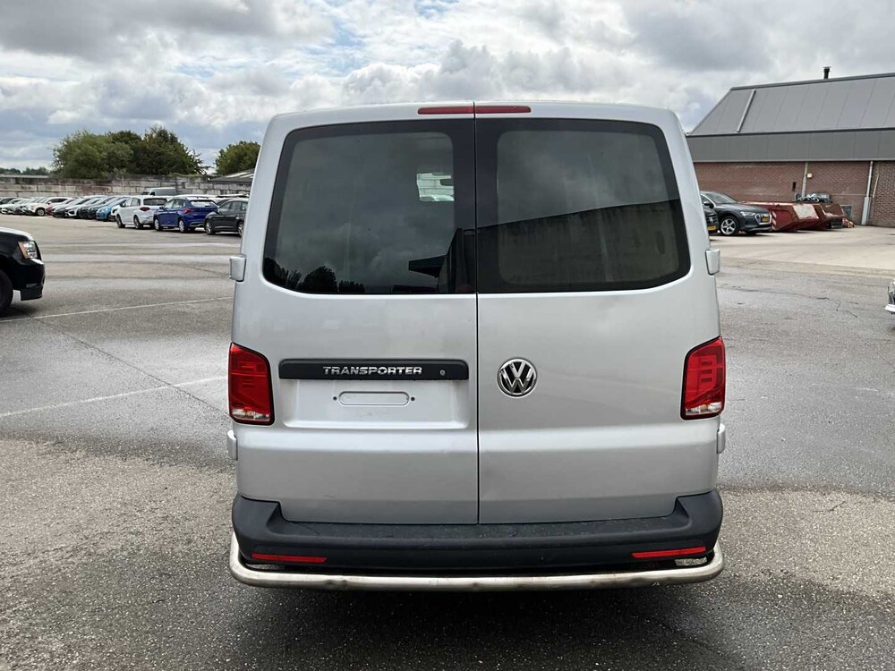Volkswagen Transporter 2.0 TDI L2H1 XL 150pk 3-Persoons 2023 V-05-RGN (35.548km)