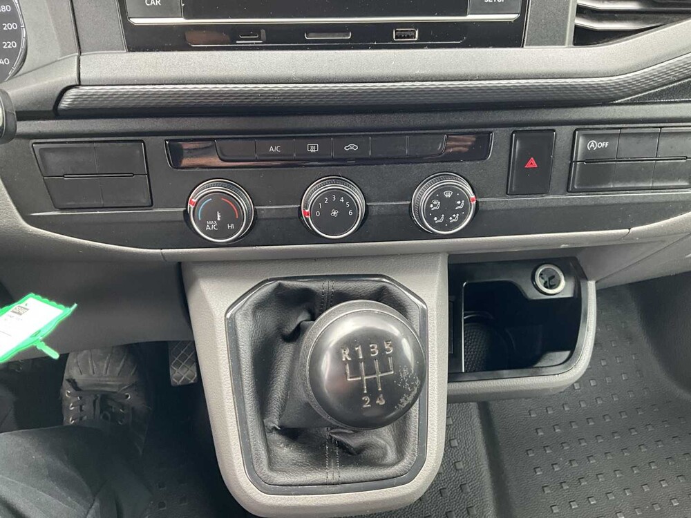 Volkswagen Transporter 2.0 TDI L2H1 XL 150pk 3-Persoons 2023 V-05-RGN (35.548km)