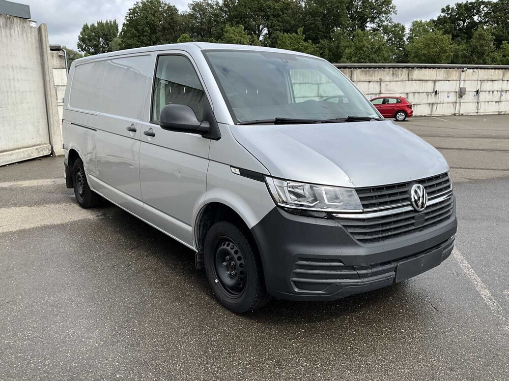 Volkswagen Transporter 2.0 TDI L2H1 XL 150pk 3-Persoons 2023 V-05-RGN (35.548km)