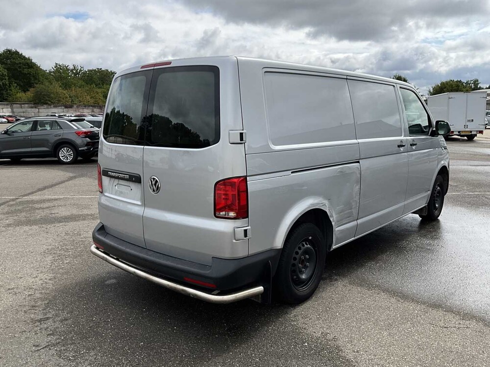 Volkswagen Transporter 2.0 TDI L2H1 XL 150pk 3-Persoons 2023 V-05-RGN (35.548km)