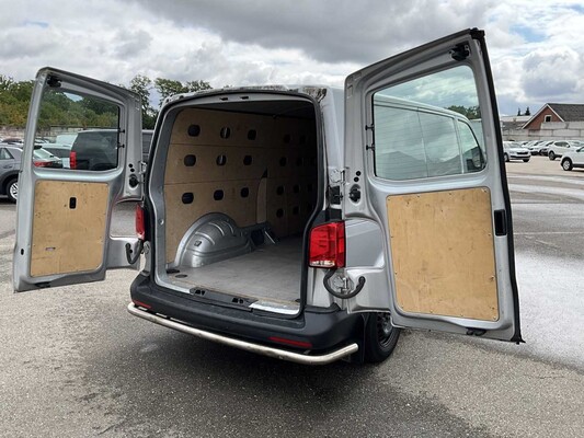 Volkswagen Transporter 2.0 TDI L2H1 XL 150pk 3-Persoons 2023 V-05-RGN (35.548km)