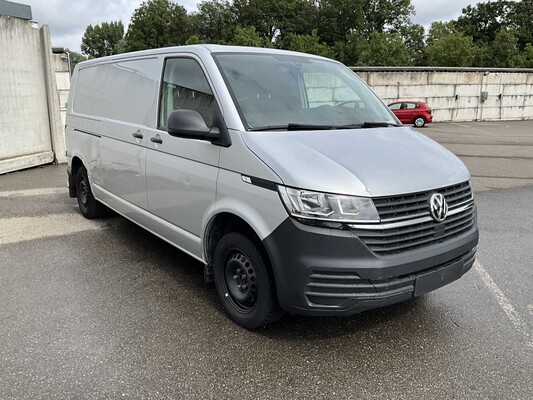 Volkswagen Transporter 2.0 TDI L2H1 XL 150pk 3-Persoons 2023 V-05-RGN (35.548km)