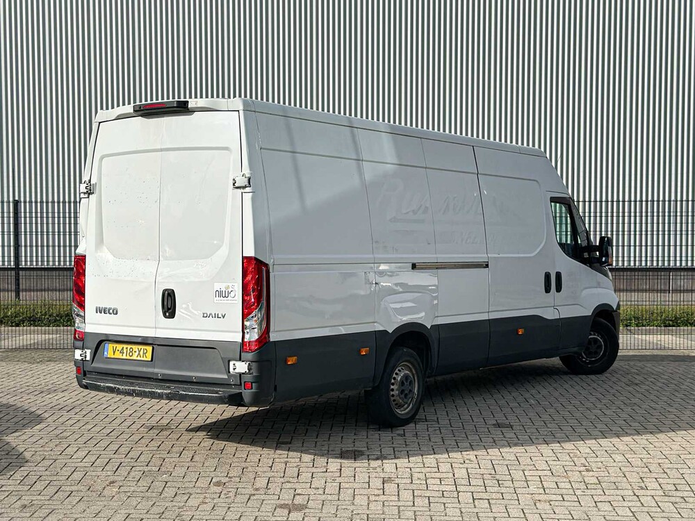 Iveco Daily 35S13V 2.3 410 H3 126pk 2015 (3-persoons), V-418-XR